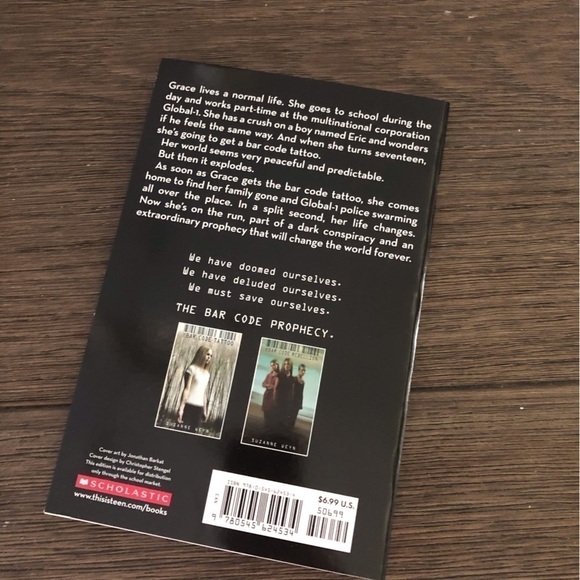 The Bar Code Prophecy by: Suzanne Weyn paperback book - Picture 5 of 5